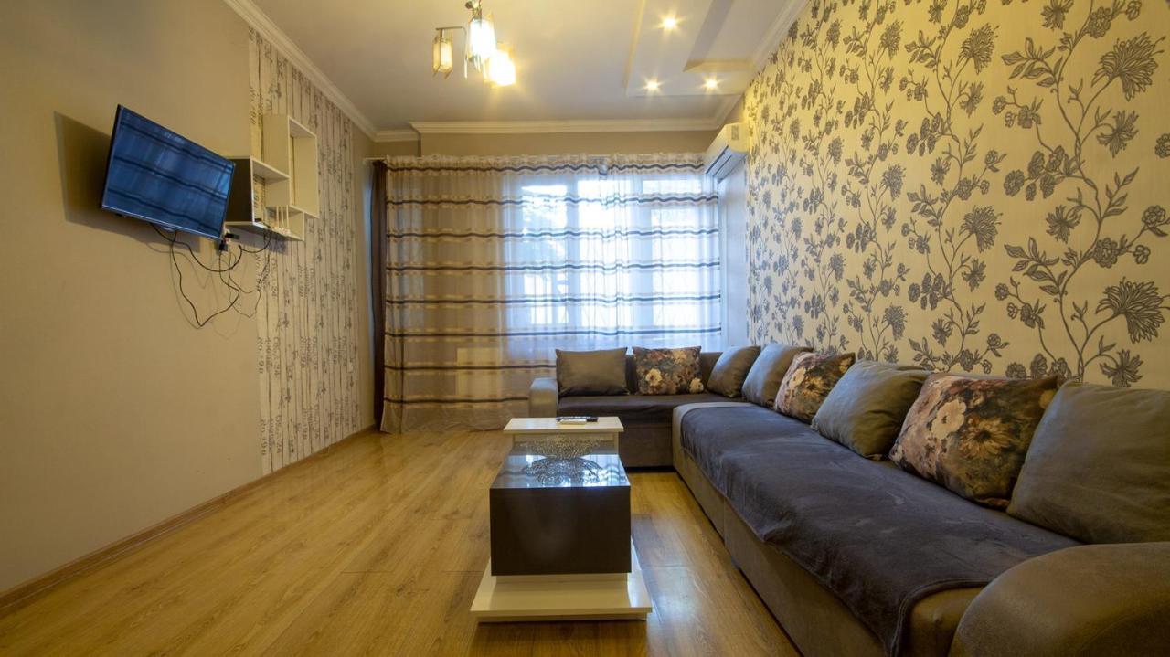 Апартаменты Home Тбилиси Экстерьер фото